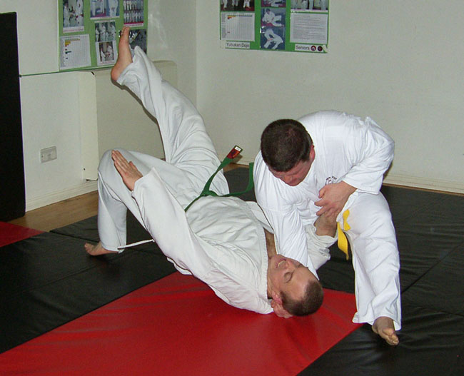 Neck Throw